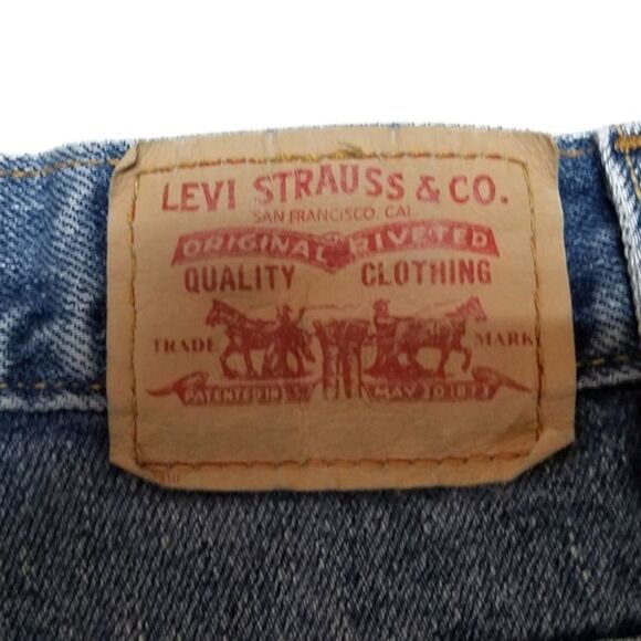 VINTAGE Levi's Relaxed Tapered Light Wash Jeans Blank Red Tab Levi's - Picture 9 of 10